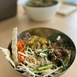 Grilled Beef Noodle Salad