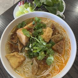 Bun Rieu
