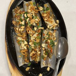 Razor Clams Oc Mong Tay