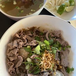 Beef & Meatballs Noodles