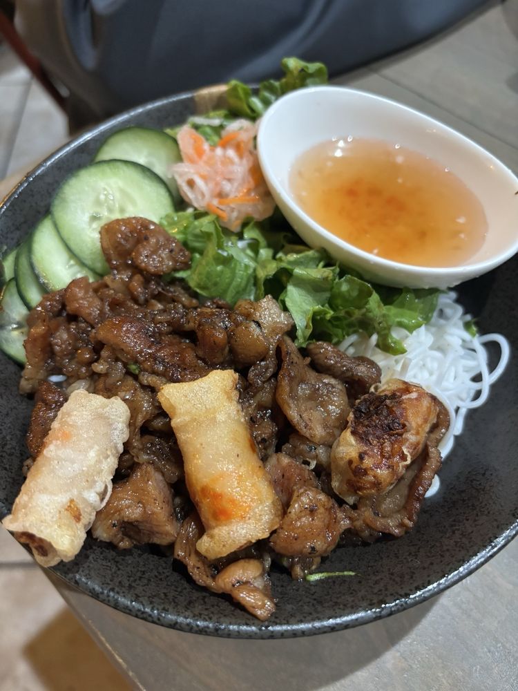 Grilled Pork Noodles