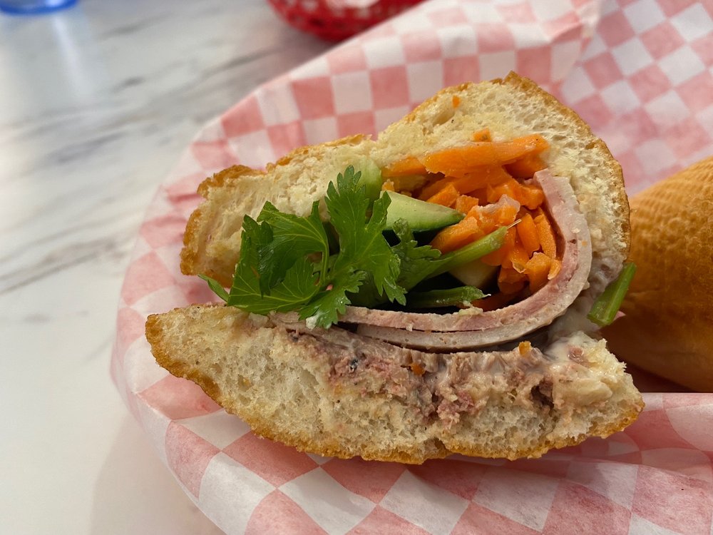 Banh Mi Dac Biet