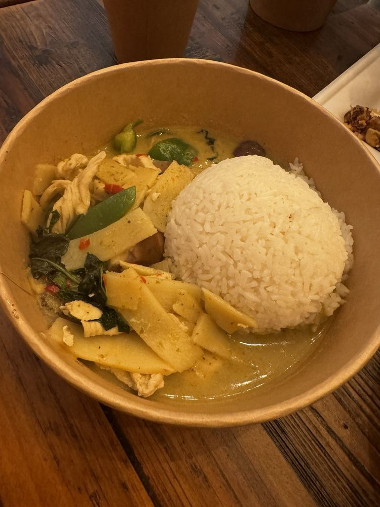 Thai Chicken Green Curry