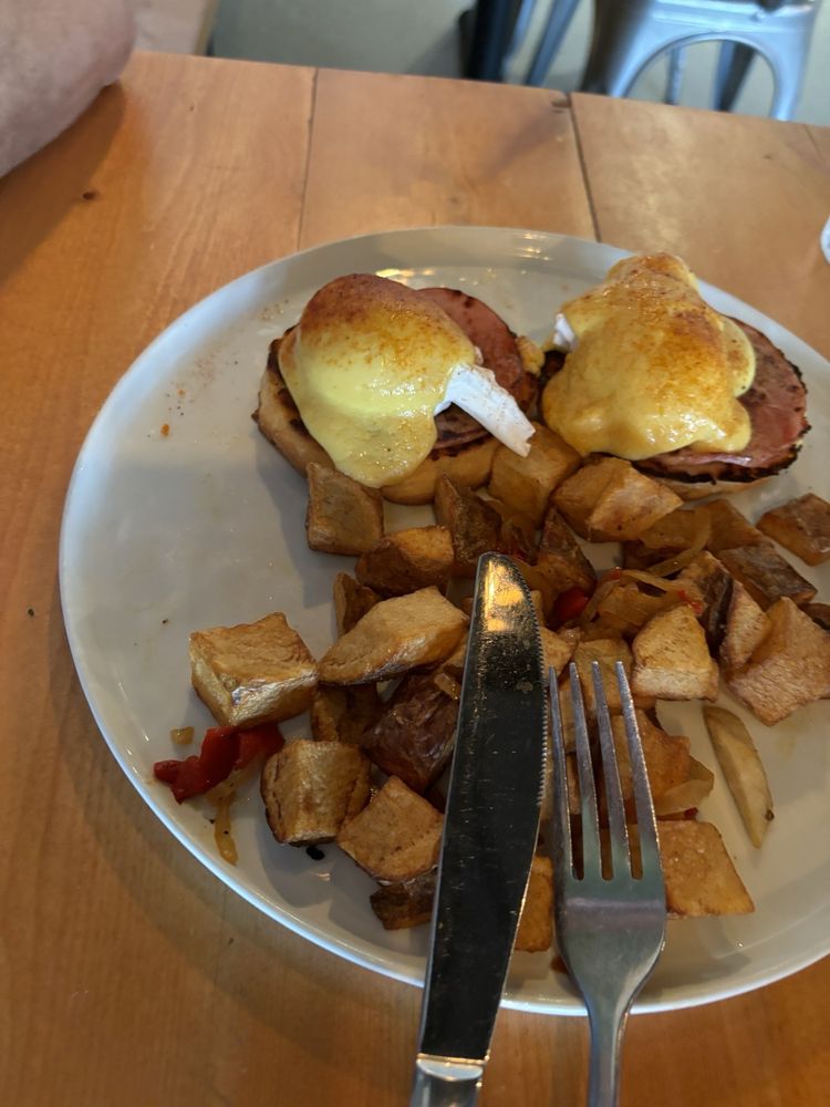 Eggs Benedict