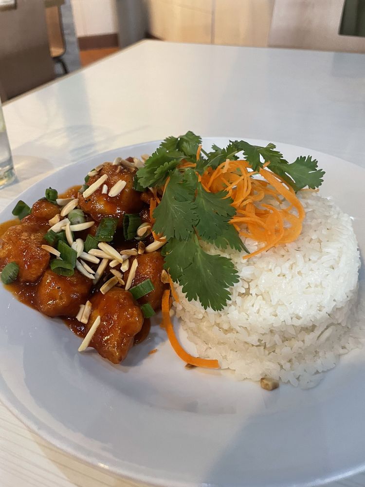 Almond Sriracha Chicken