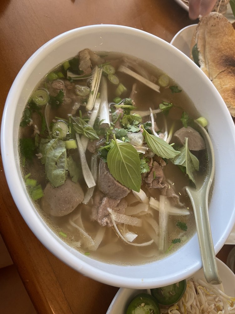 Phở Đặc Biệt - Special Pho
