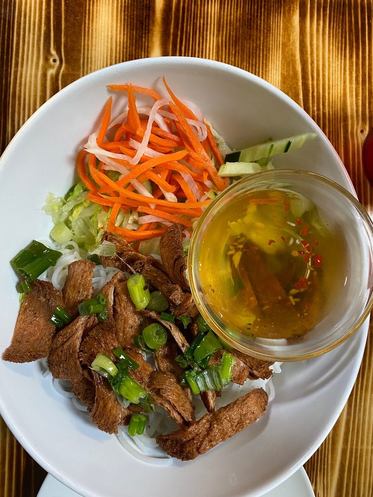 V2 Rice Noodle Bowl/bún Chay