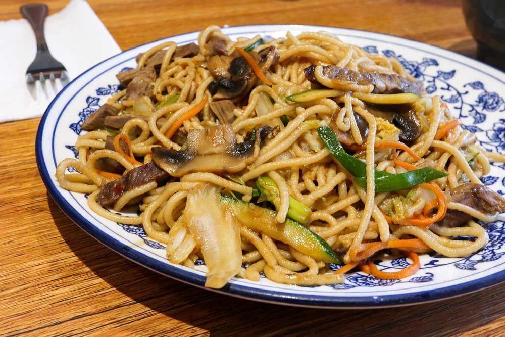 Beef Stir-fried Hand Noodles / 牛肉炒麵