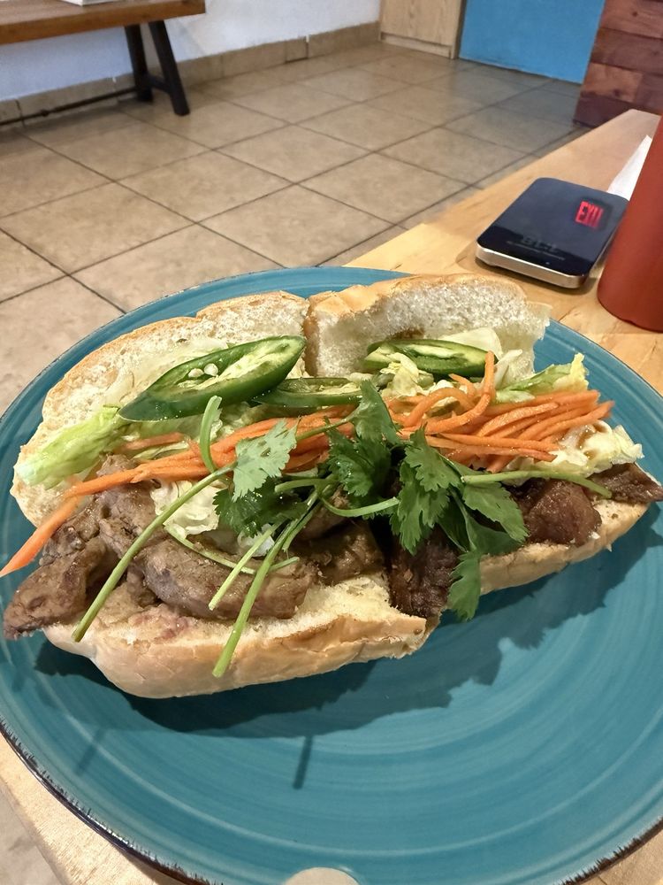 Chicken Bahn Mi