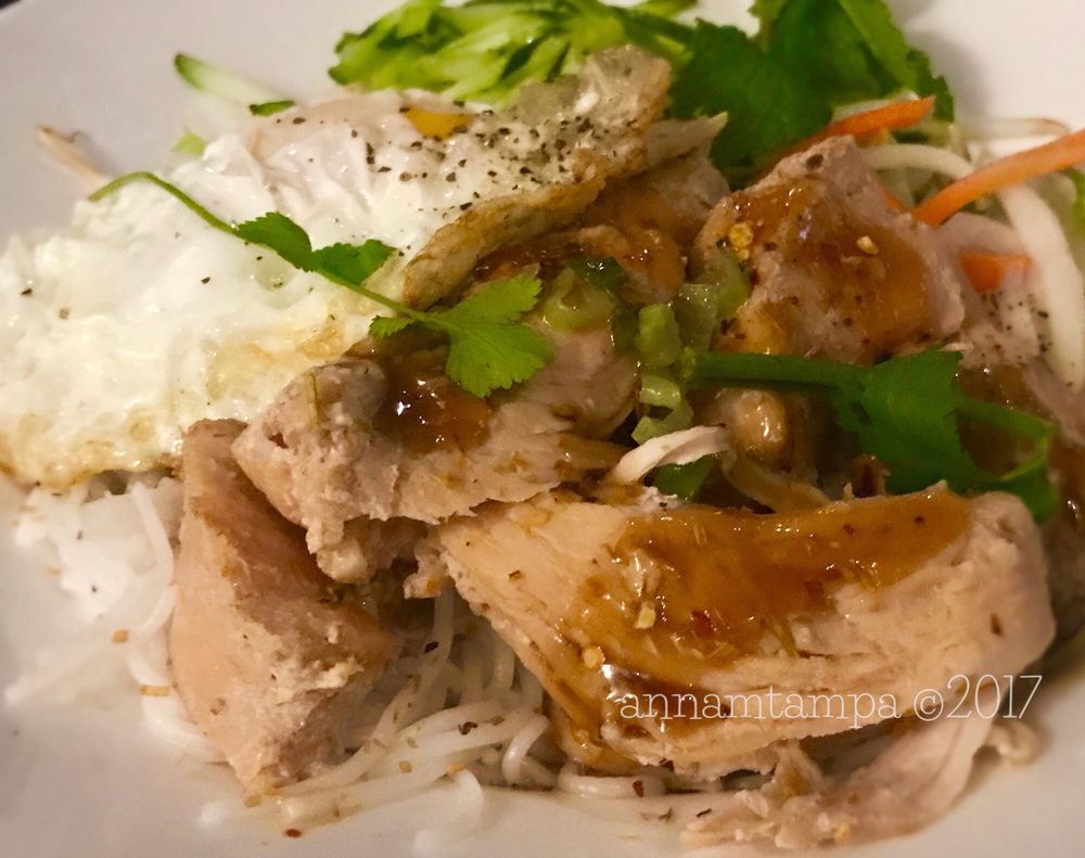Lemongrass Chicken Vermicelli Bowl