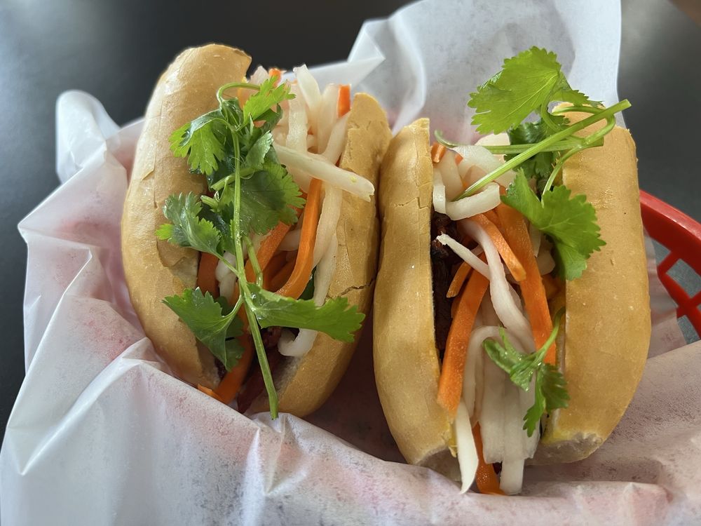 Chicken Bahn Mi