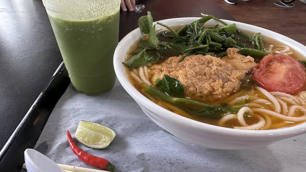 Canh Bun Noodle Soup