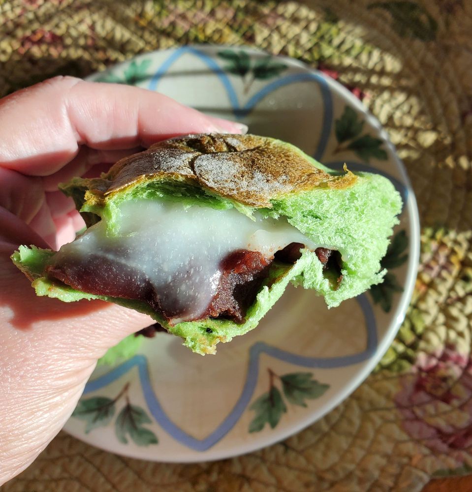 Matcha Red Bean Bun