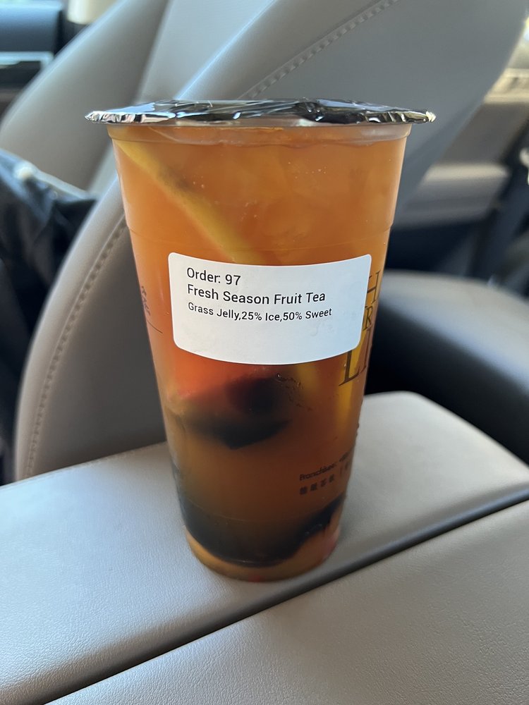 Fresh Season Fruit Tea