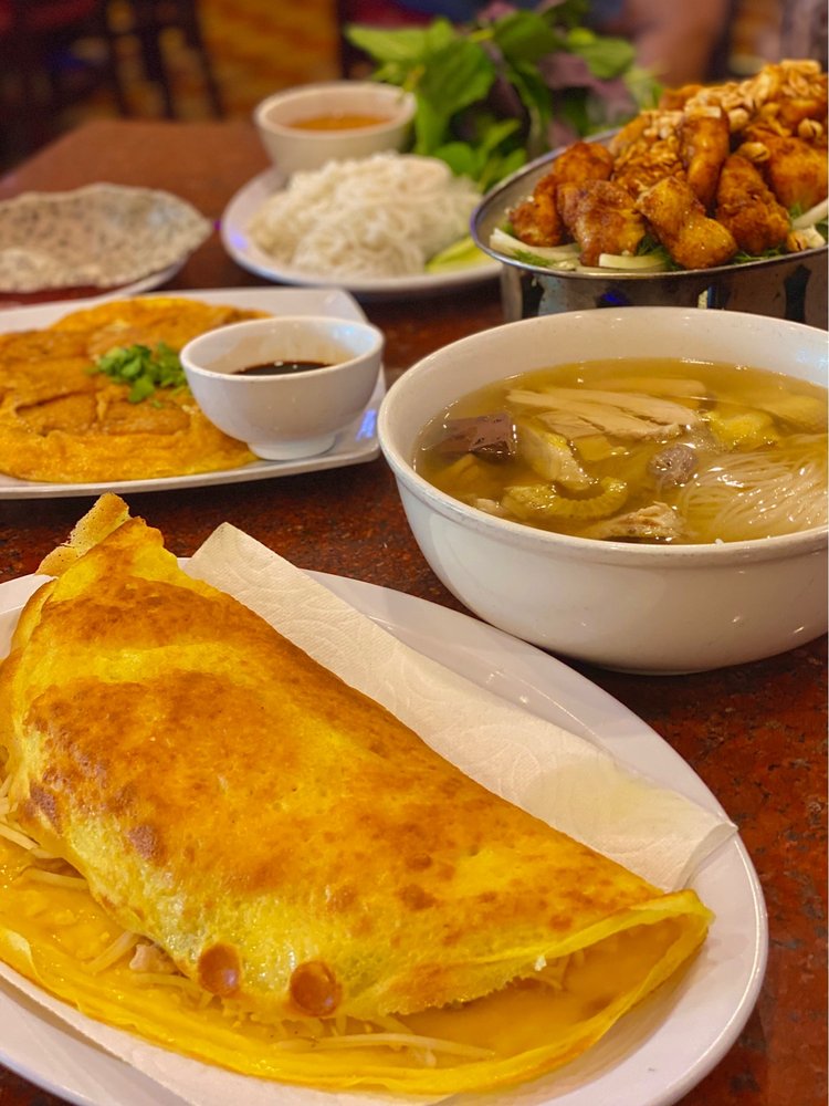 Fried Flour Cake with Egg-bánh Bột Chiên Trứng