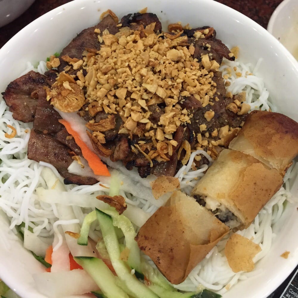 Bún Thịt Nướng Chả Giò