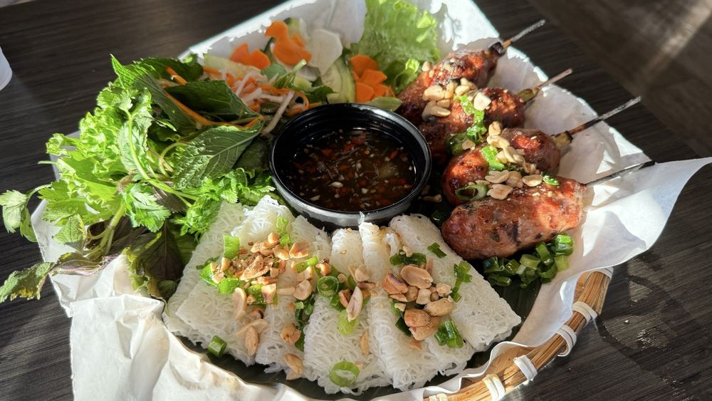 Nem Nuong Banh Hoi