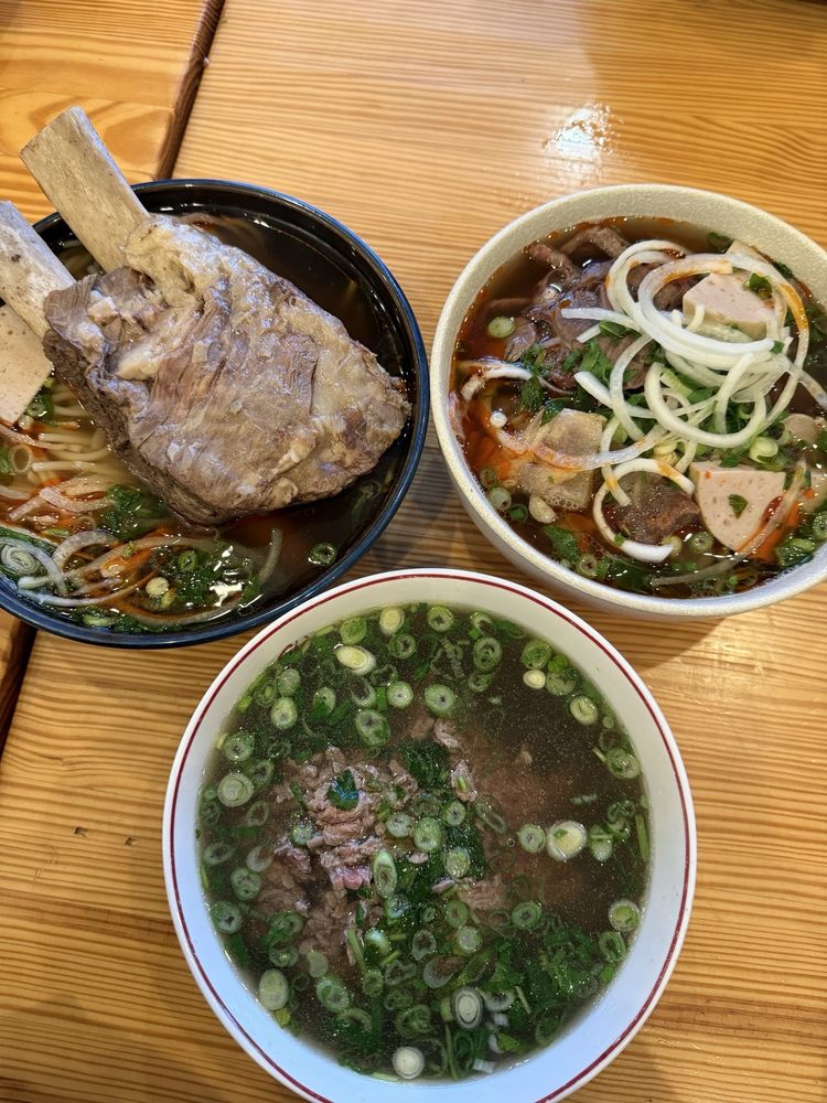 Pho Tai Dap