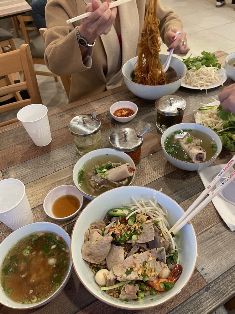 Vietnamese Dry Noodle