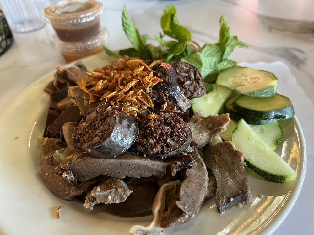 Chao Long Aka Pork Intestines Porridge