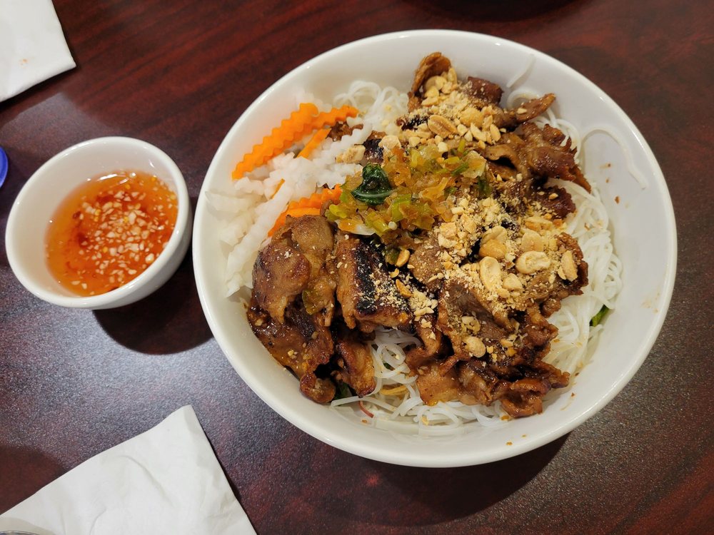 Bún Thịt Nướng