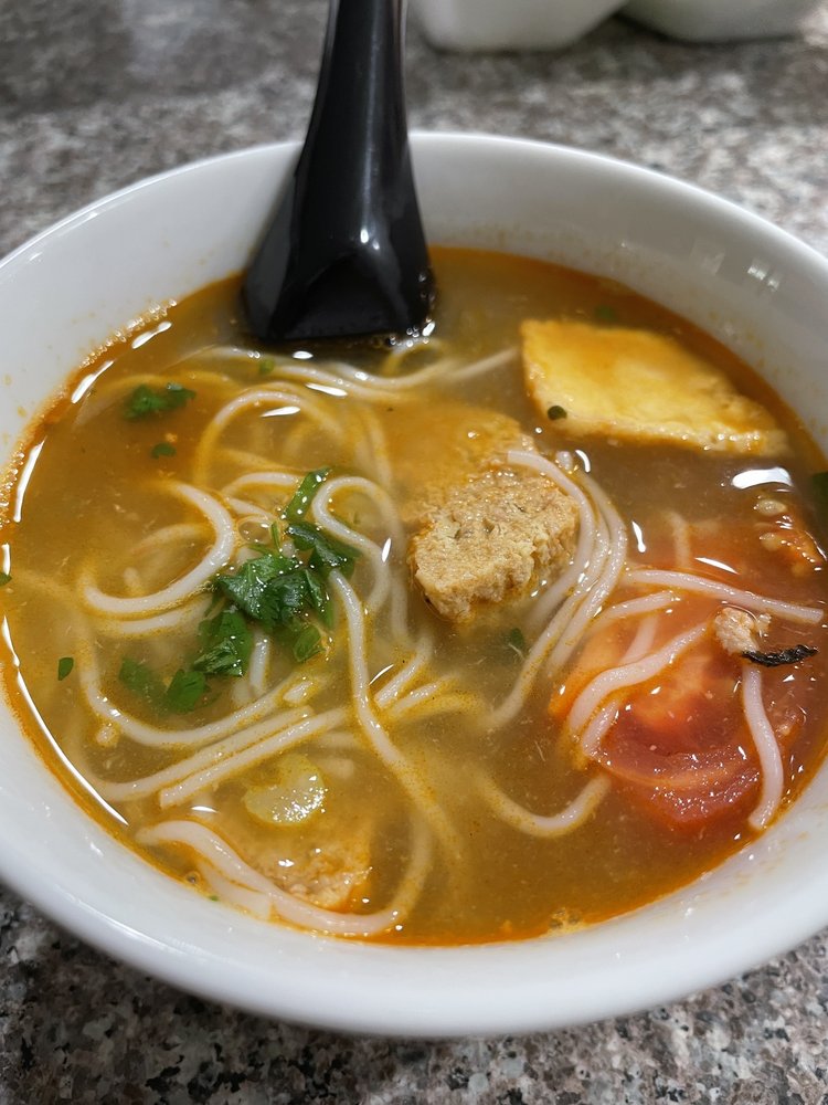 Bun Rieu