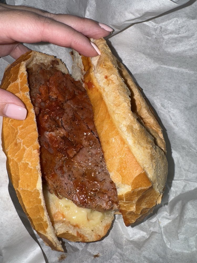 9) Tron Xiu Mai Banh Mi