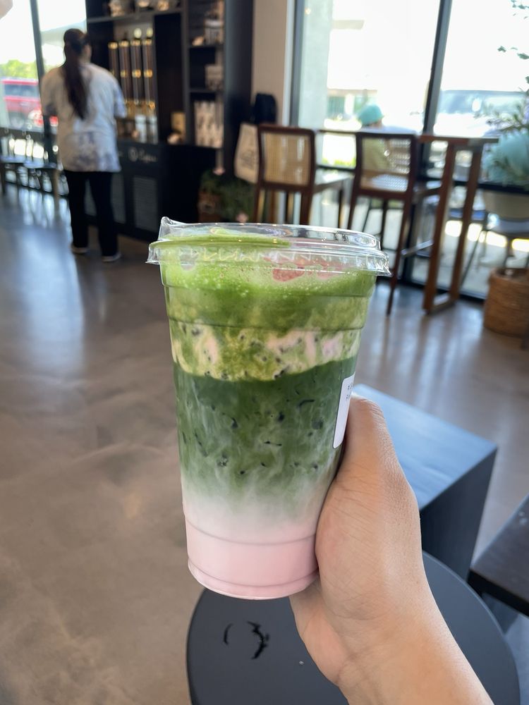 Pink Berry Matcha Latte