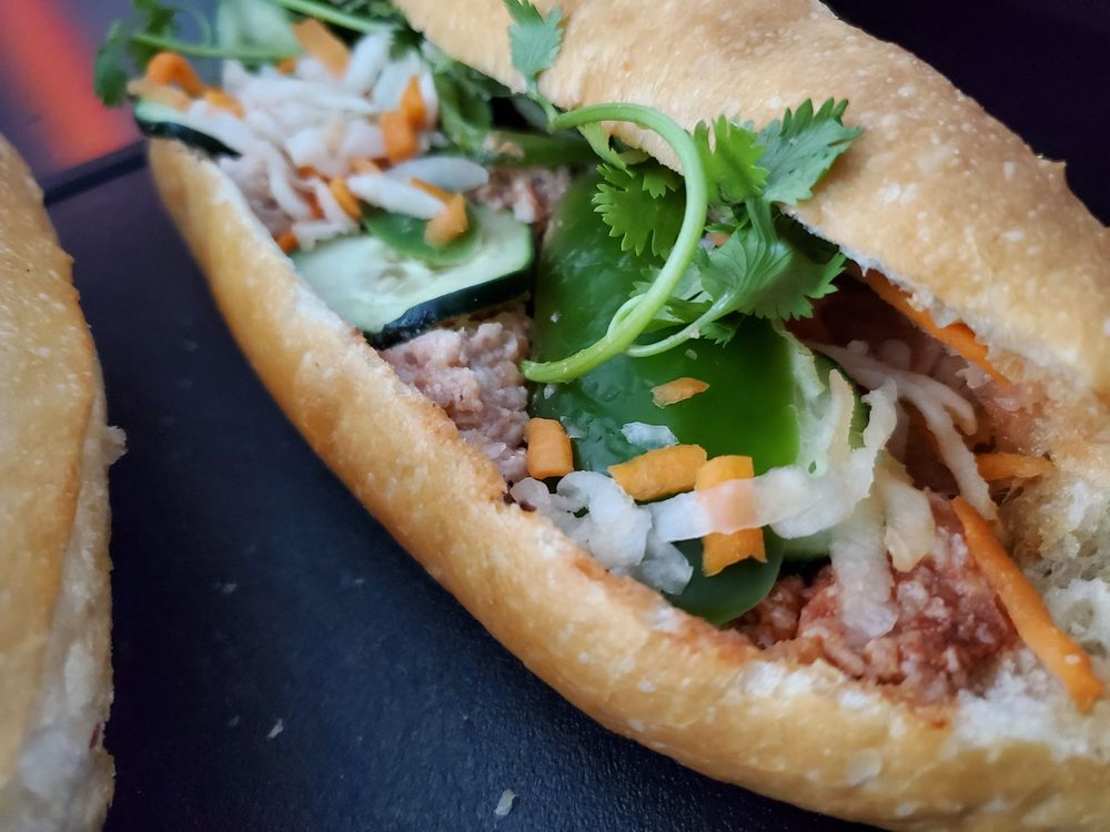 Xiu Mai Banh Mi