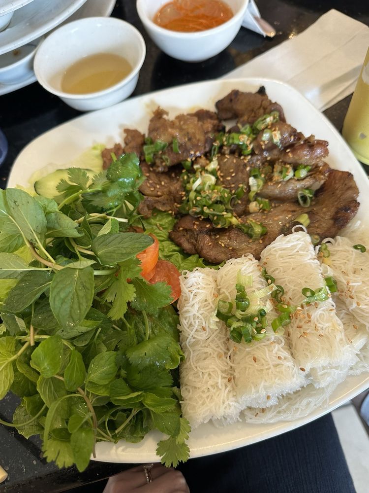 Grilled Pork Vermicelli Plate