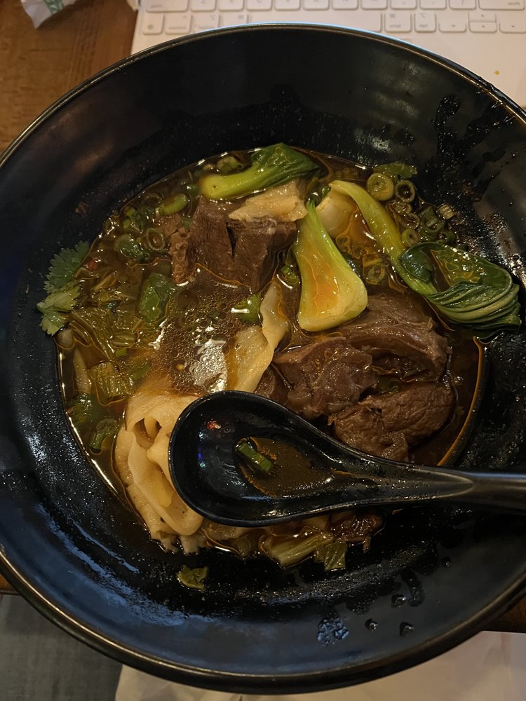 Cheng-du Spicy Beef Hot Pot