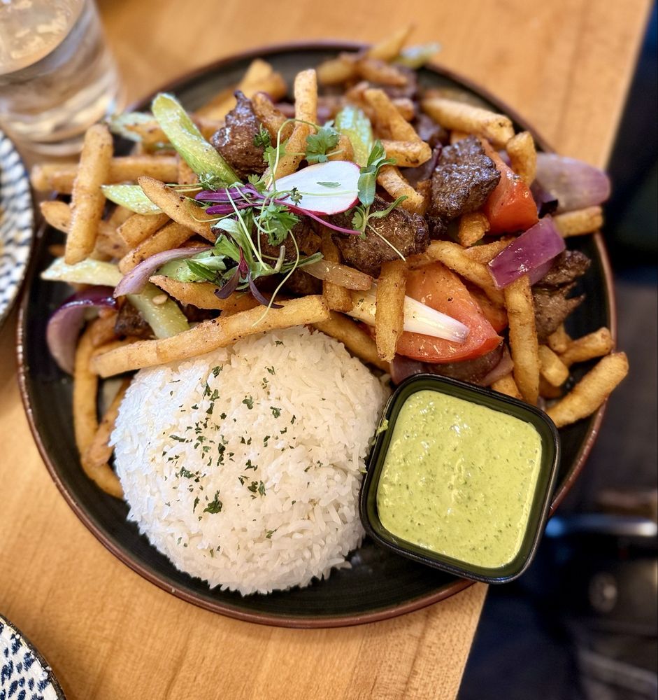 Lomo Saltado