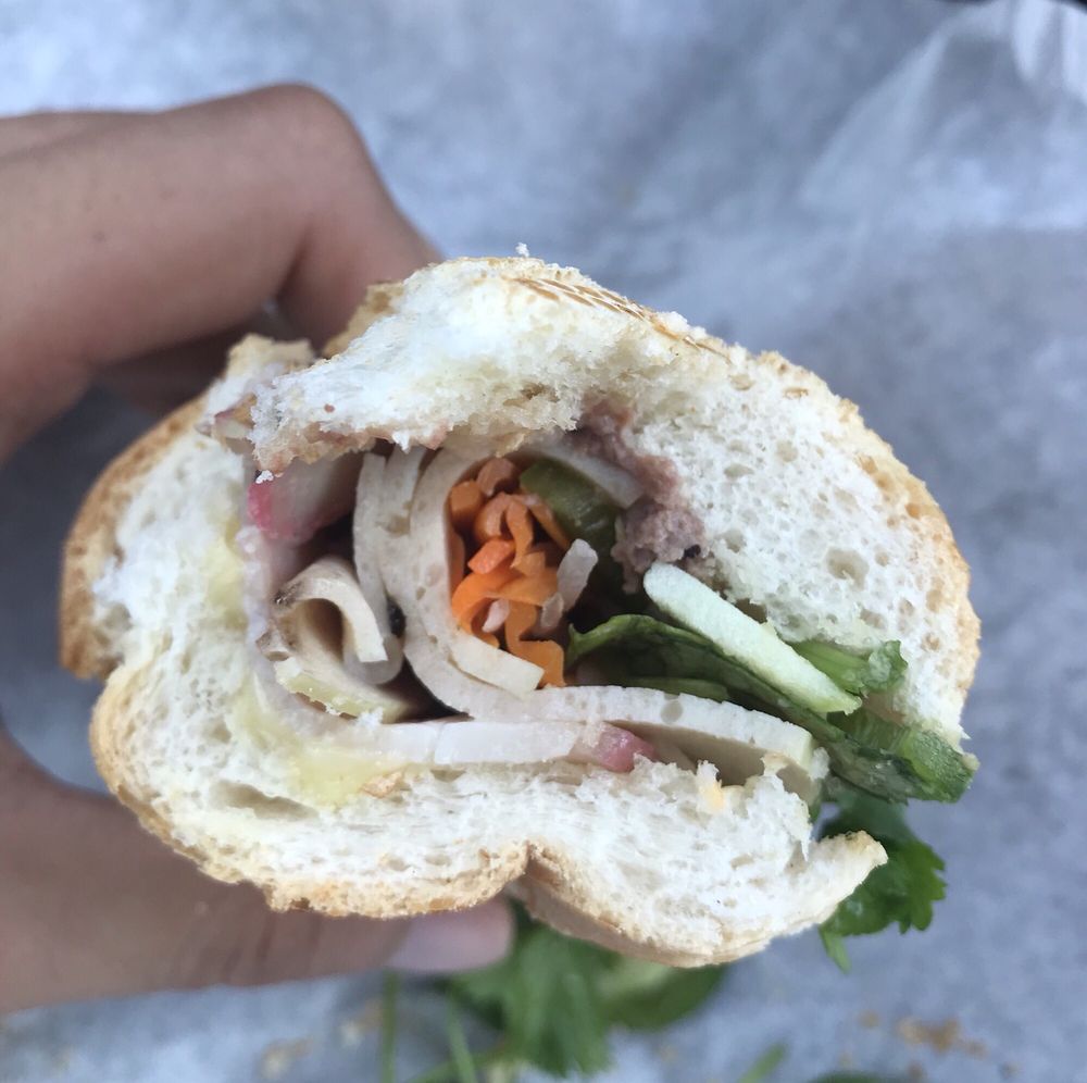 Banh Mi Dac Biet