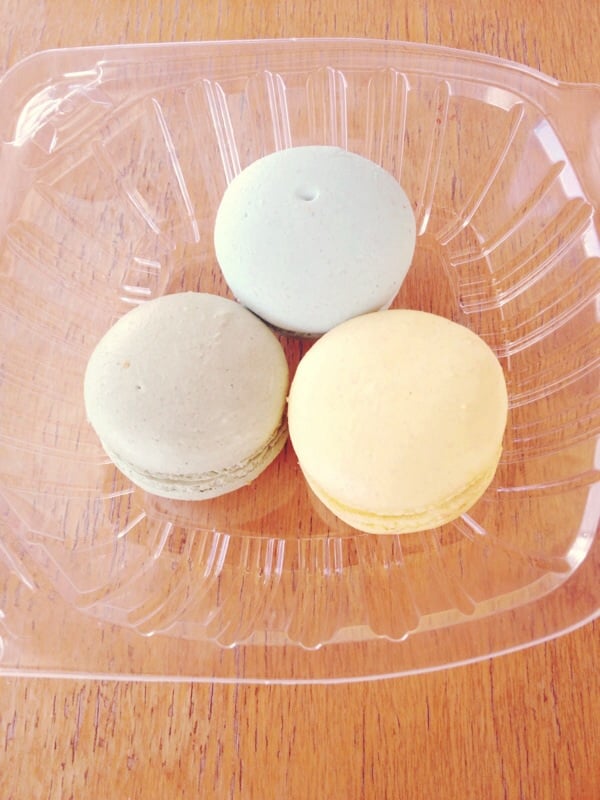 Lemon Raspberry Macaroon