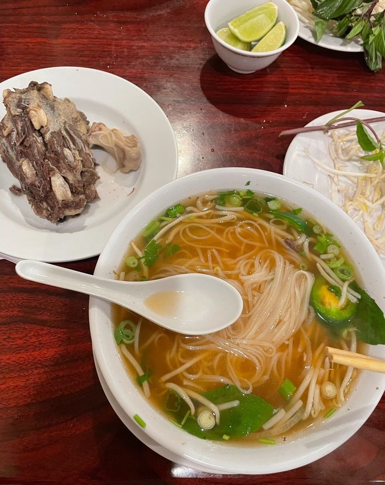 Pho Tai
