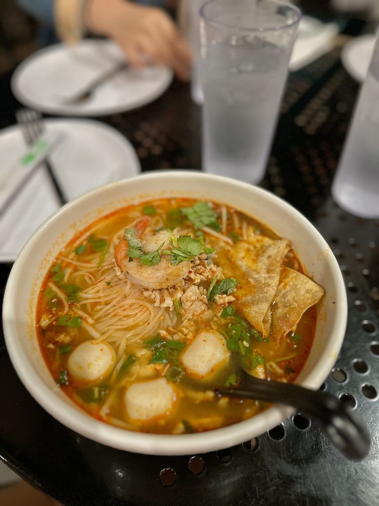 Tom Yum Noodles
