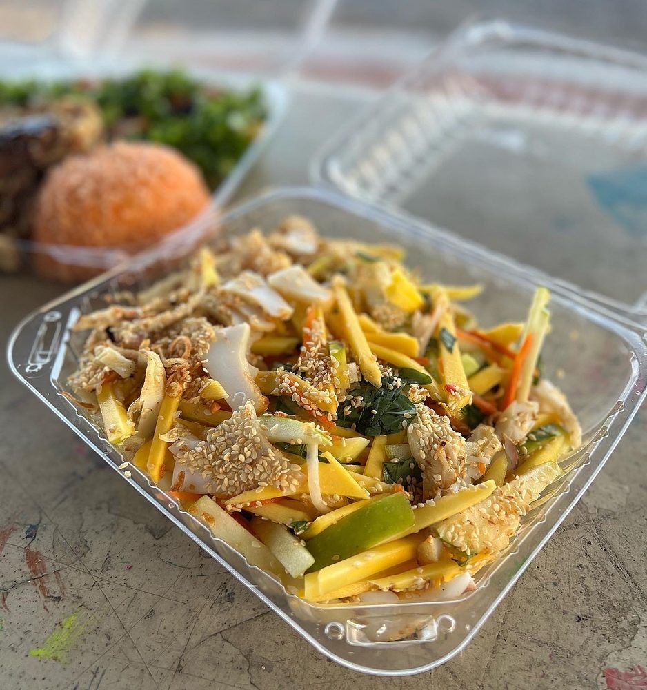 Grilled Cuttlefish Mango Salad