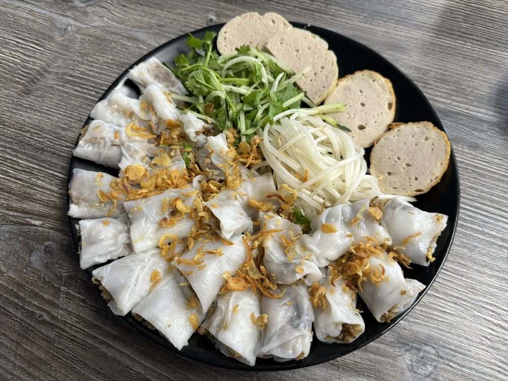With Ground Pork / Bánh Cuốn Nhân Thịt