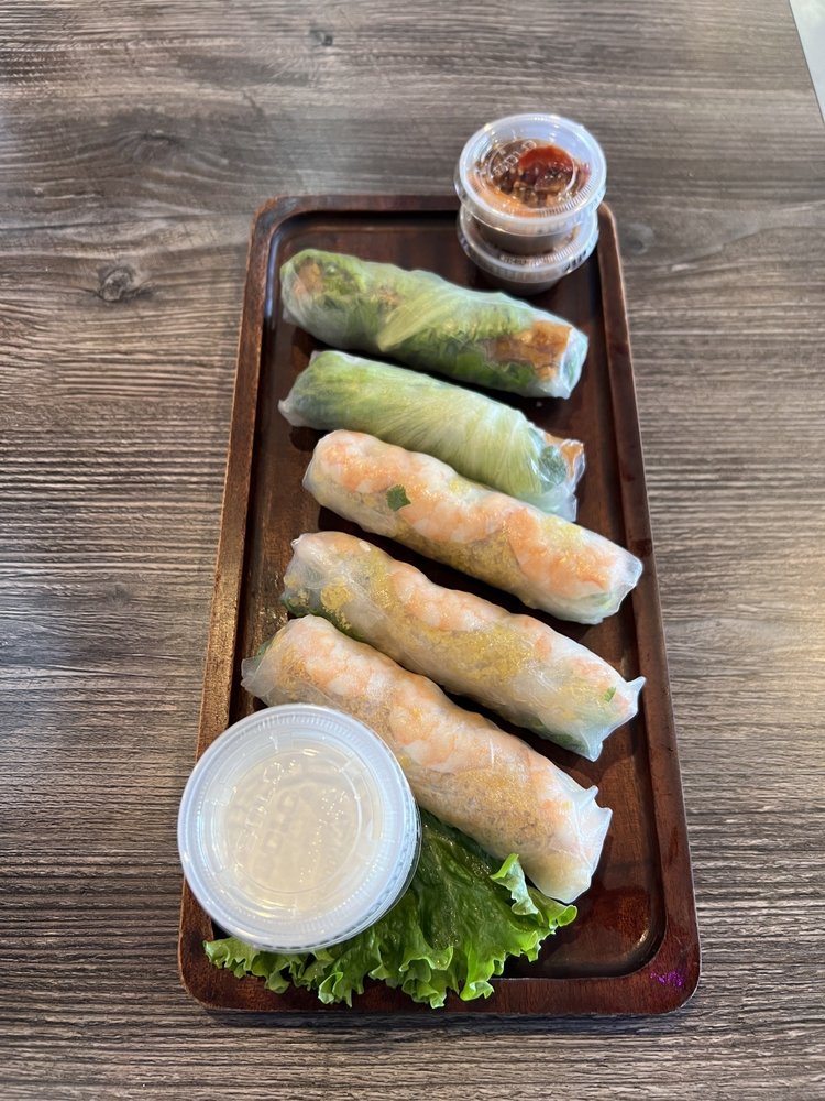 Shrimp Crepe Roll