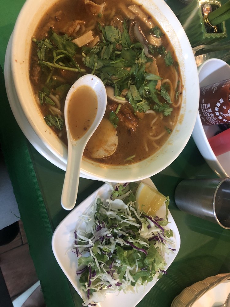 Bun Hue Soup