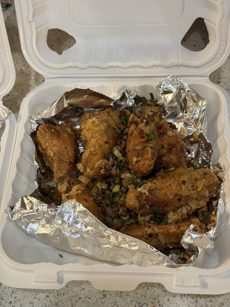 Salt and Pepper Chicken Wings