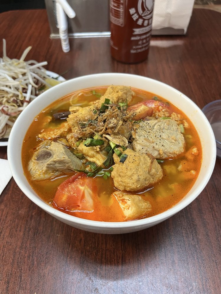 Bun Rieu