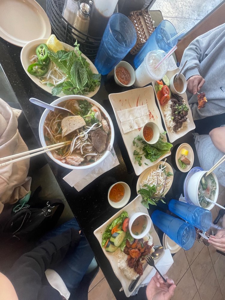 Vermicelli Rice Plates