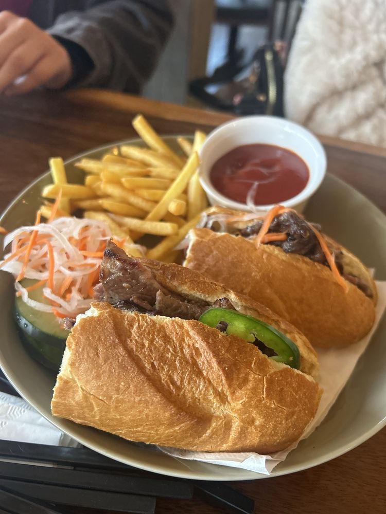 Moo Moo Rib Eye and Shrimp Vermicelli Noodle Salad