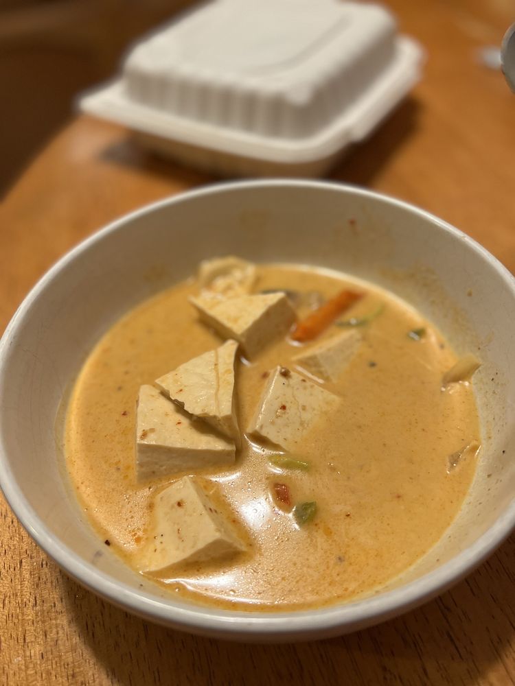 Tom Kha 24 Oz
