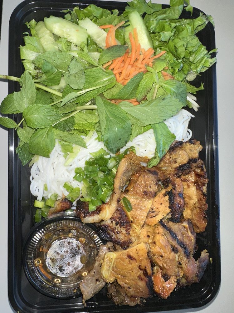 Hue Style Spicy Beef Vermicelli Noodle Soup