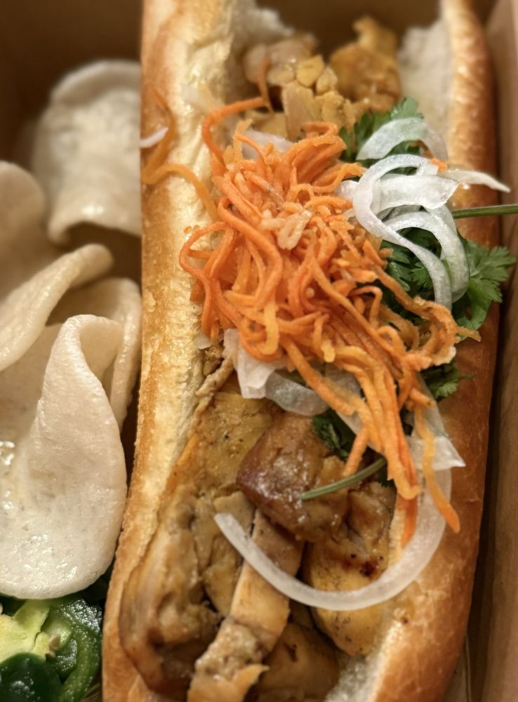 Chicken Banh Mi