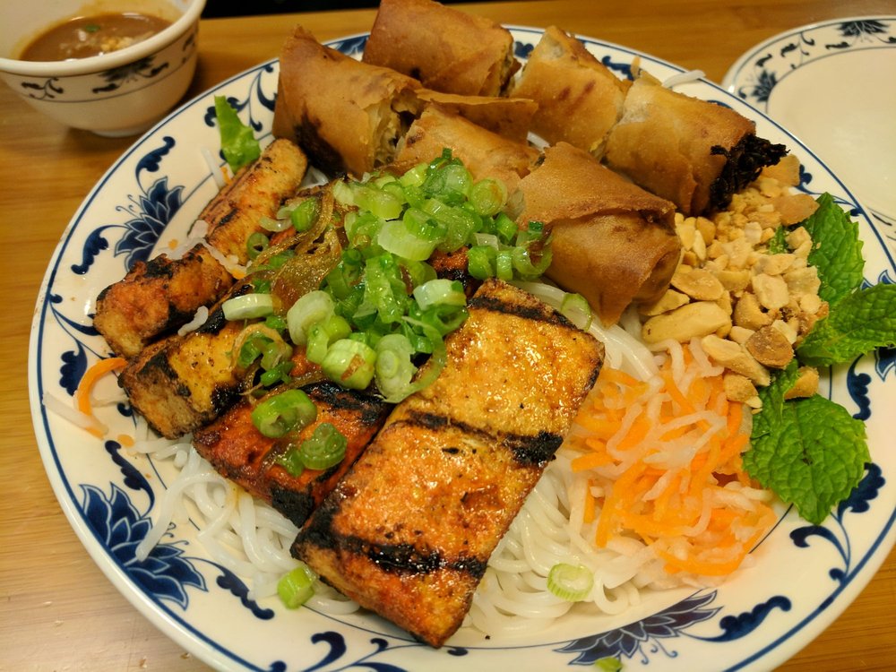 Fr4. Pan-fried Rice Noodle Hu Tieu Ap Chao