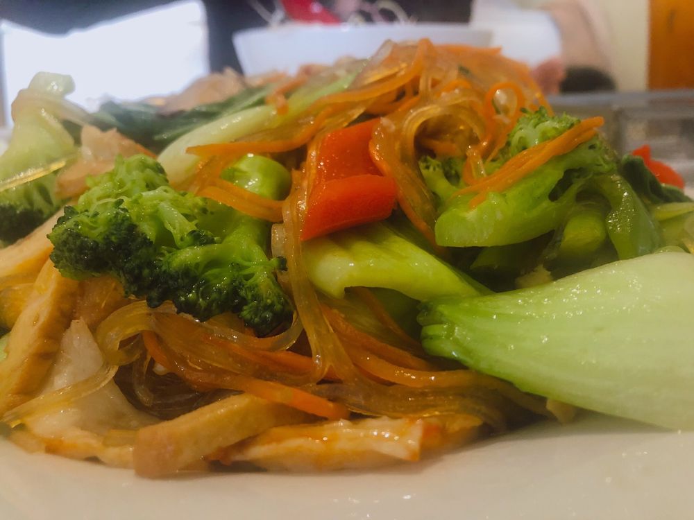 Stir-fried Noodle and Mixed Veggie / Mì Xào Mềm