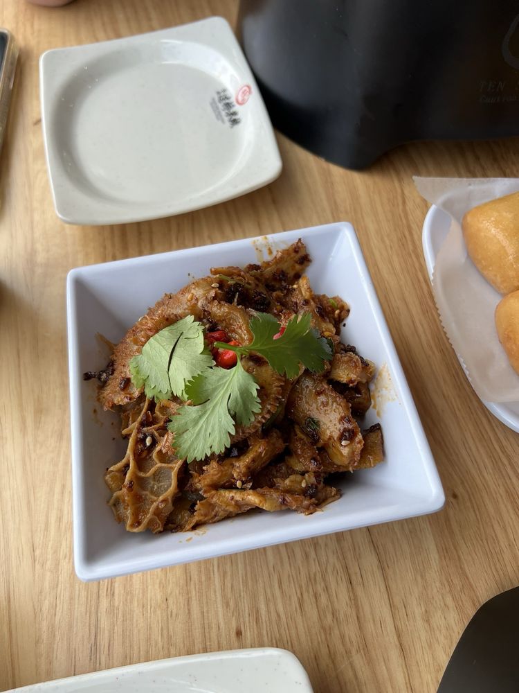 Golden Sliced Beef Tripe Noodle